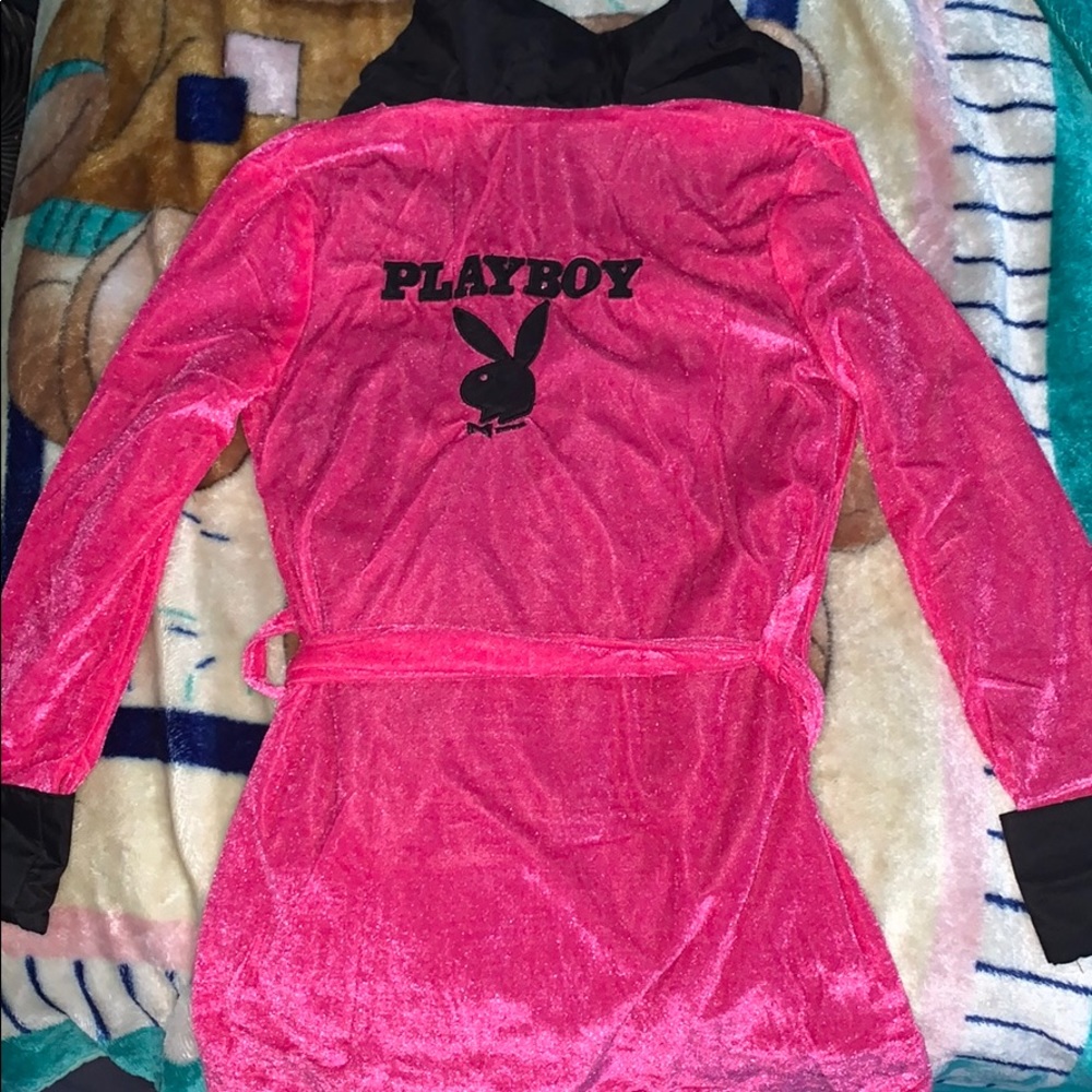 BNIP Playboy Pink/black Robe (costume) 😍💞